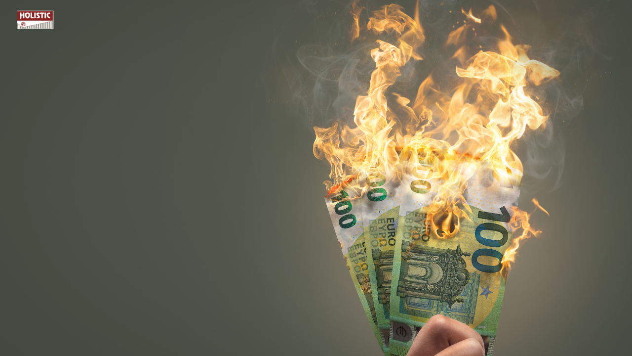 Outdated Money Habits That Don’t Work Anymore in 2025 — What You Should Do Instead